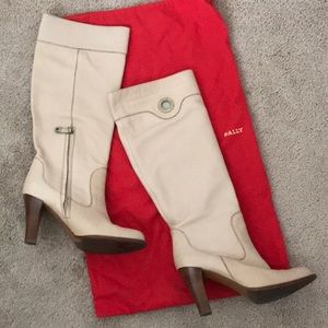 BALLY Boots. Size 7.5. Made in Italy.